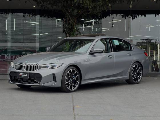 BMW 320i 2.0 16V TURBO FLEX M SPORT AUTOMÁTICO BMW 320i 2.0 16V TURBO FLEX M SPORT AUTOMÁTICO